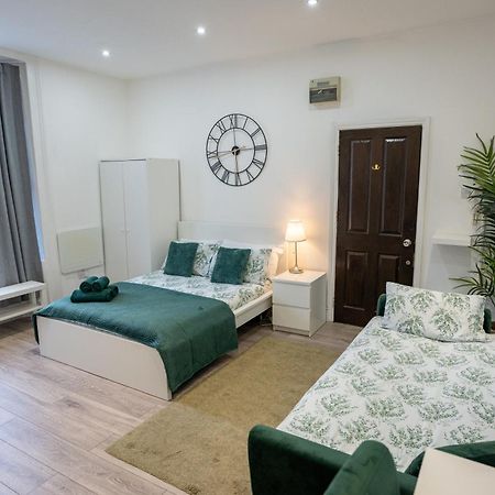 Beautiful Studio Flat In Hackney Next To Overground Station لندن المظهر الخارجي الصورة
