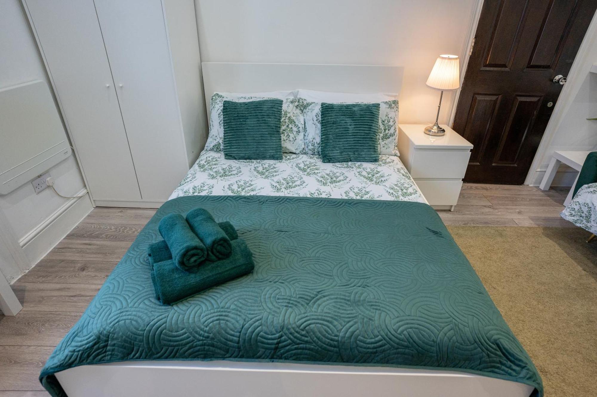 Beautiful Studio Flat In Hackney Next To Overground Station لندن المظهر الخارجي الصورة