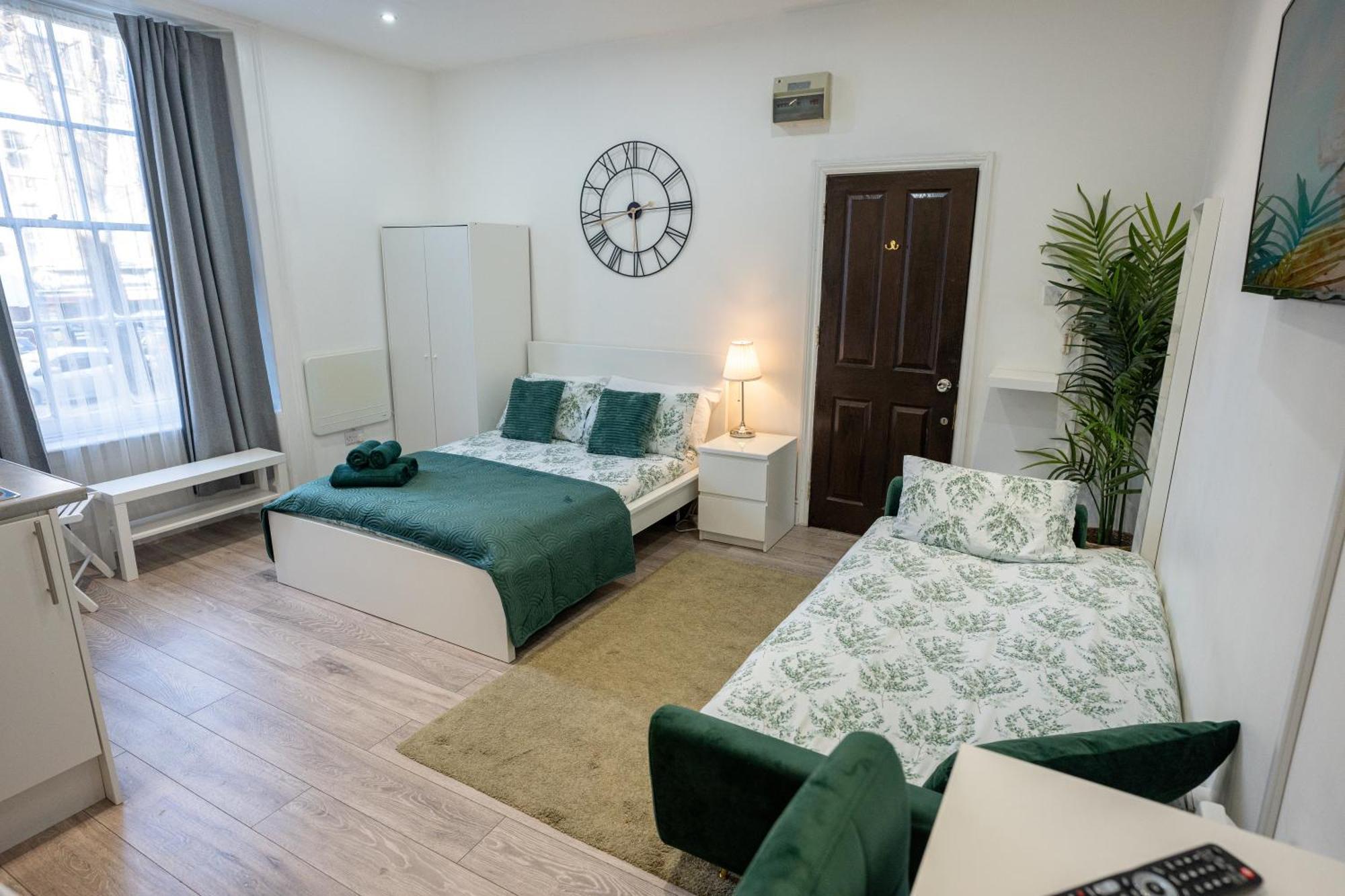 Beautiful Studio Flat In Hackney Next To Overground Station لندن المظهر الخارجي الصورة